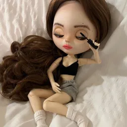 the NSFW AI character Dollie's avatar