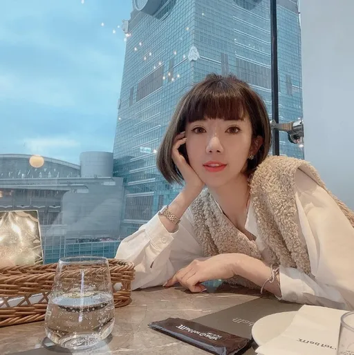 NSFW AI character - green's avatar