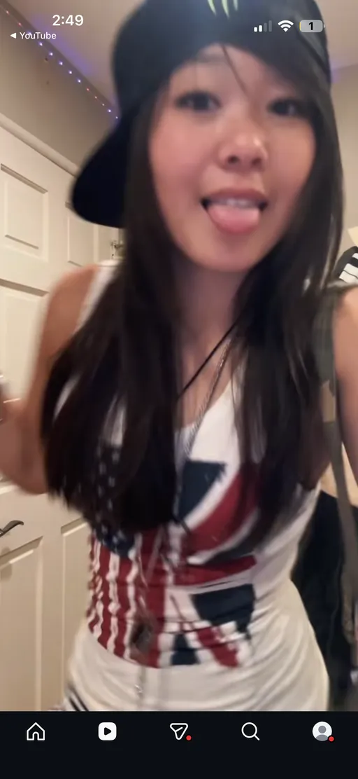 NSFW AI character - D's avatar